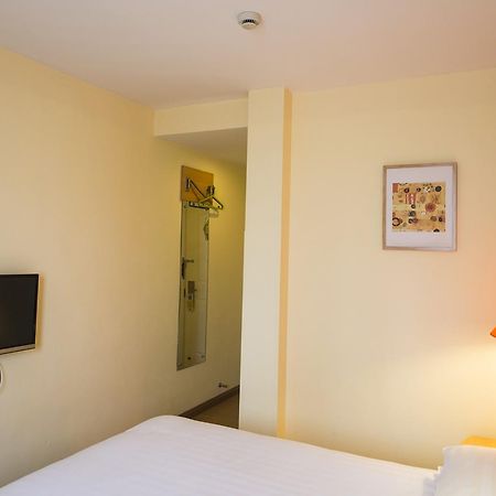 Home Inn Chengdu North Kehua Road Sichuan University מראה חיצוני תמונה