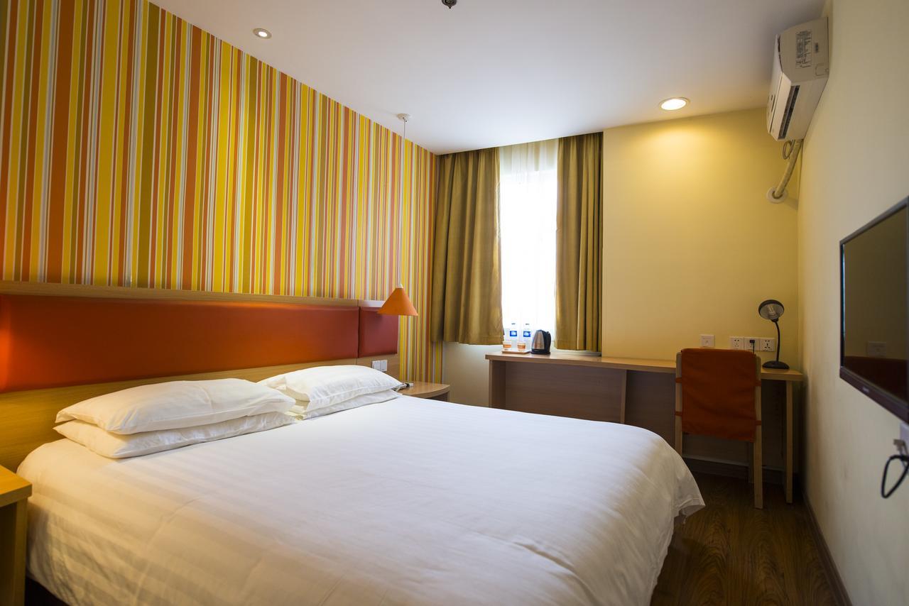 Home Inn Chengdu North Kehua Road Sichuan University מראה חיצוני תמונה