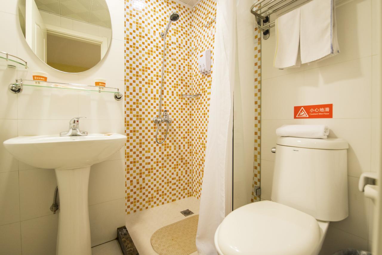 Home Inn Chengdu North Kehua Road Sichuan University מראה חיצוני תמונה